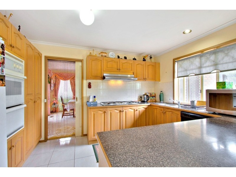 140 Hinrichsen Drive, Hallam VIC 3803