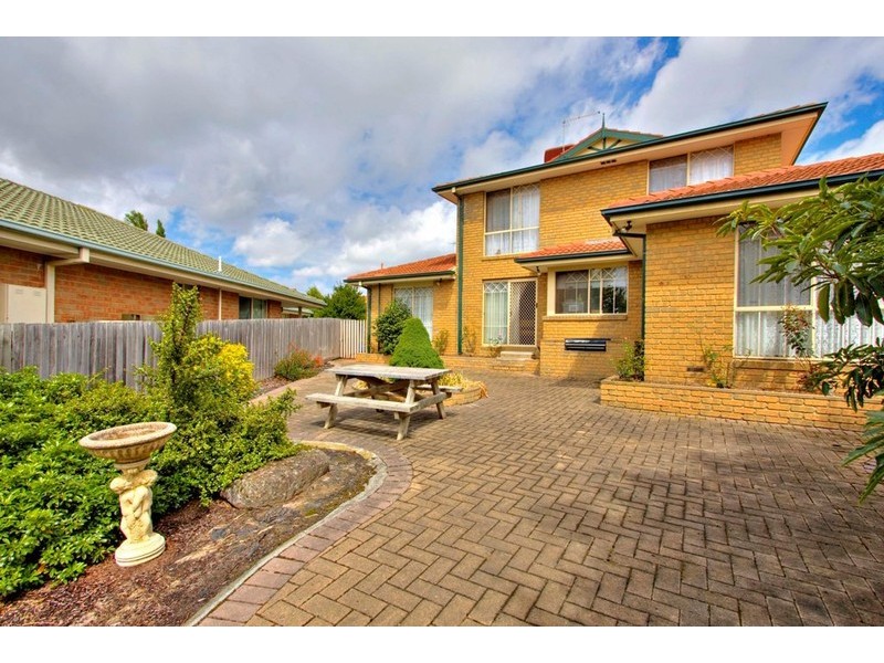 140 Hinrichsen Drive, Hallam VIC 3803