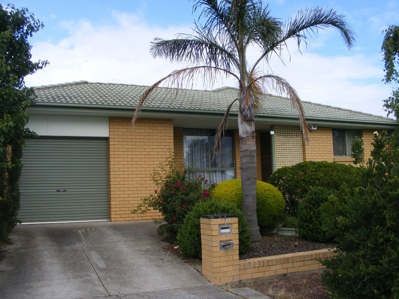 31 Artists Crescent, Narre Warren South VIC 3805