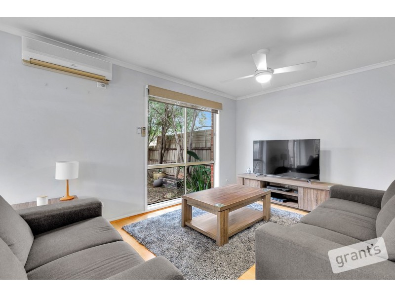 12 Merrijig Avenue, Cranbourne VIC 3977