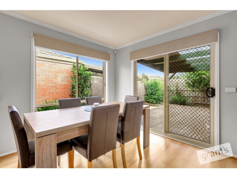 12 Merrijig Avenue, Cranbourne VIC 3977