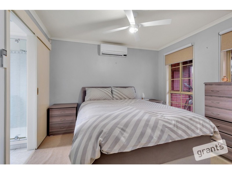 12 Merrijig Avenue, Cranbourne VIC 3977