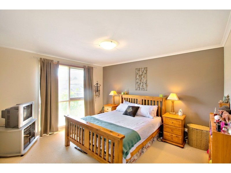 2 Barondi Avenue, Narre Warren VIC 3805