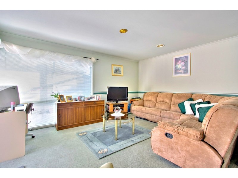 2 Nana Walk, Narre Warren South VIC 3805