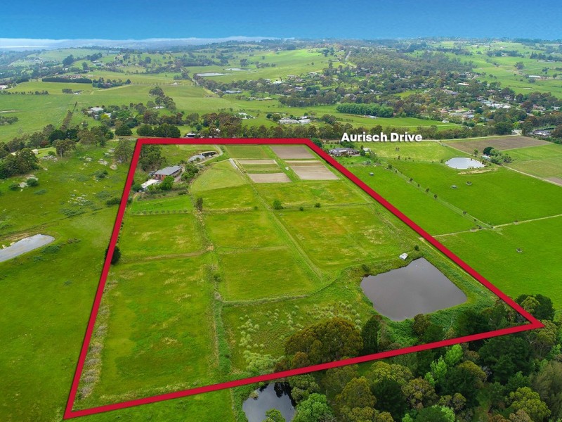 23-33 Aurisch Drive, Narre Warren North VIC 3804