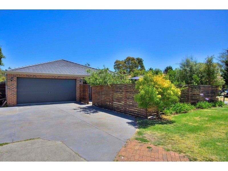 6 Adele Close, Narre Warren VIC 3805