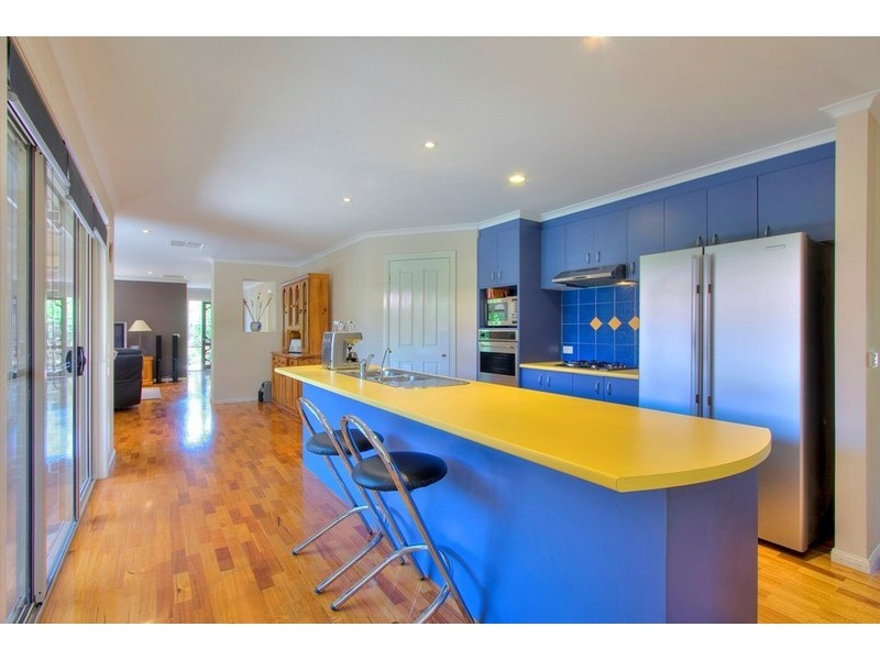 6 Adele Close, Narre Warren VIC 3805