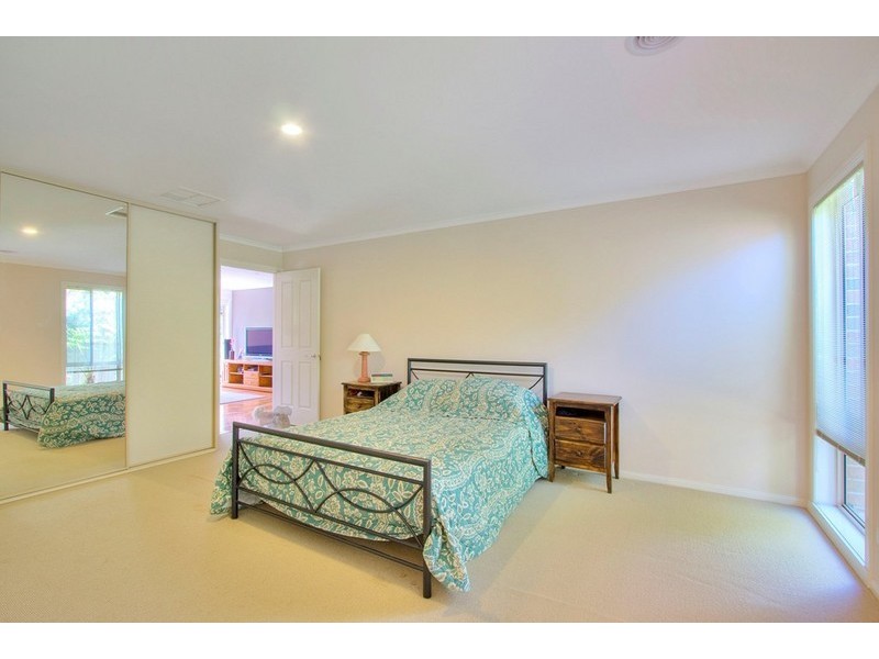 6 Adele Close, Narre Warren VIC 3805