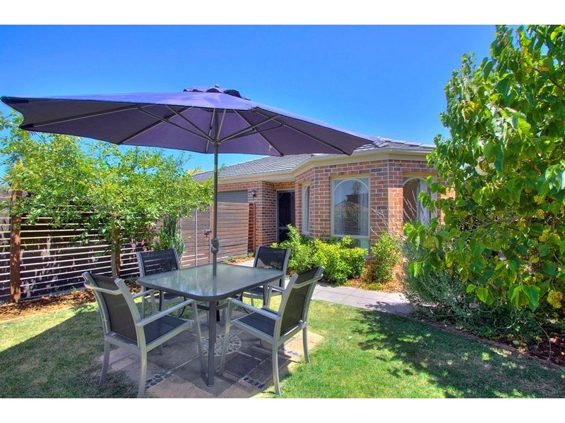 6 Adele Close, Narre Warren VIC 3805