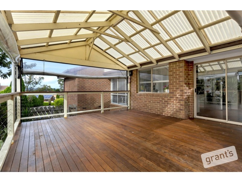 9 Candlebark Close, Hampton Park VIC 3976