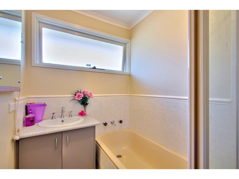 14 Upton Crescent, Narre Warren VIC 3805