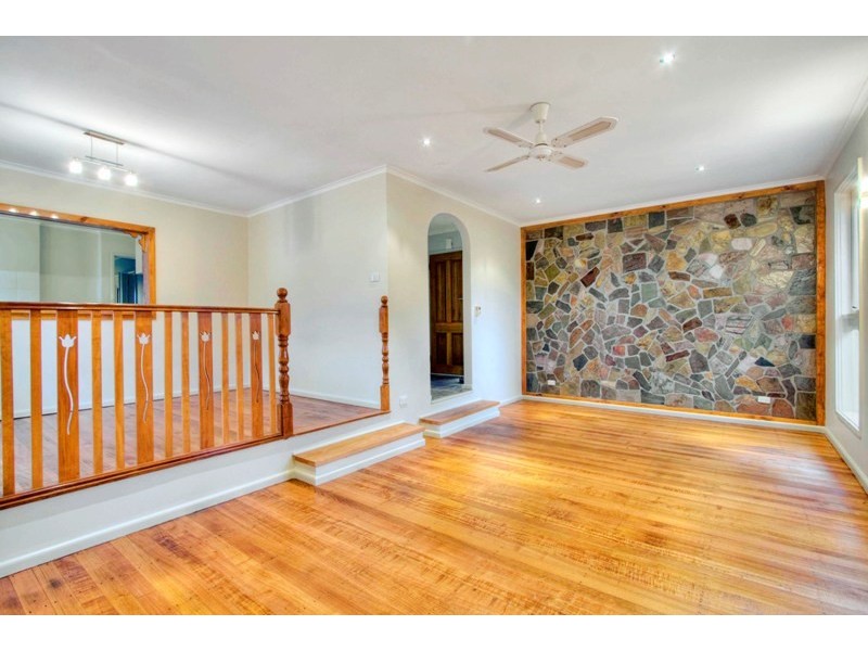 4 Lloyd Avenue, Narre Warren VIC 3805