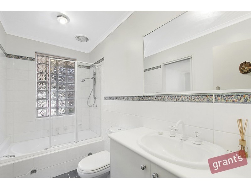 2 Prospect Hill Road, Narre Warren VIC 3805
