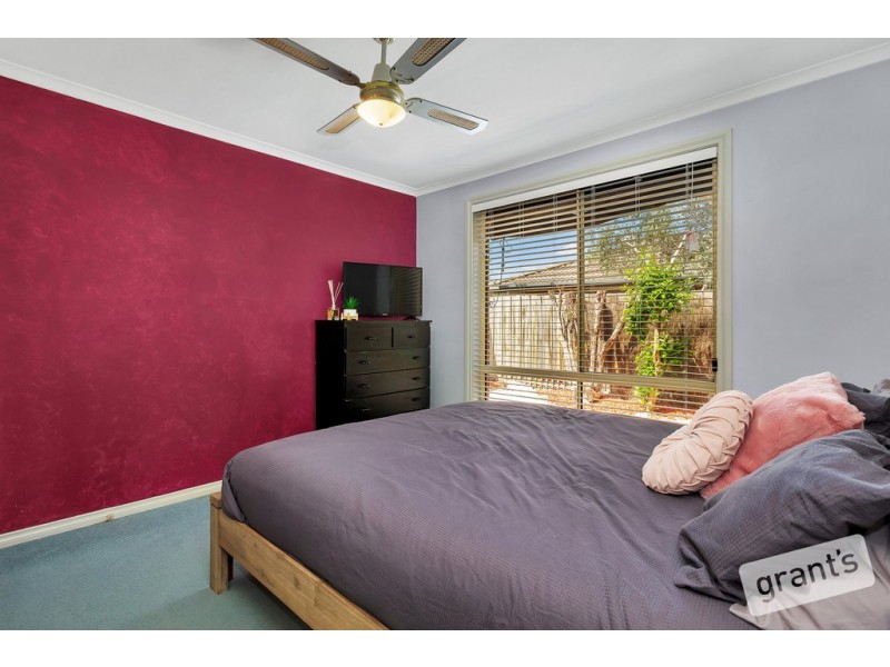 54 Emily Drive, Narre Warren VIC 3805