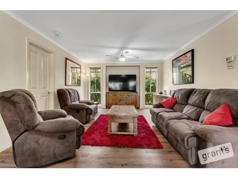 1 Woodrush Court, Narre Warren South VIC 3805