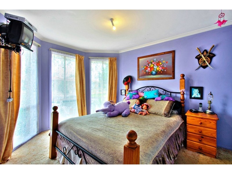 2 Francine Court, Narre Warren VIC 3805