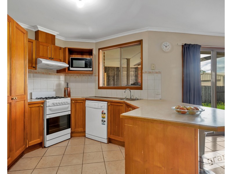 58 Courtenay Avenue, Cranbourne North VIC 3977
