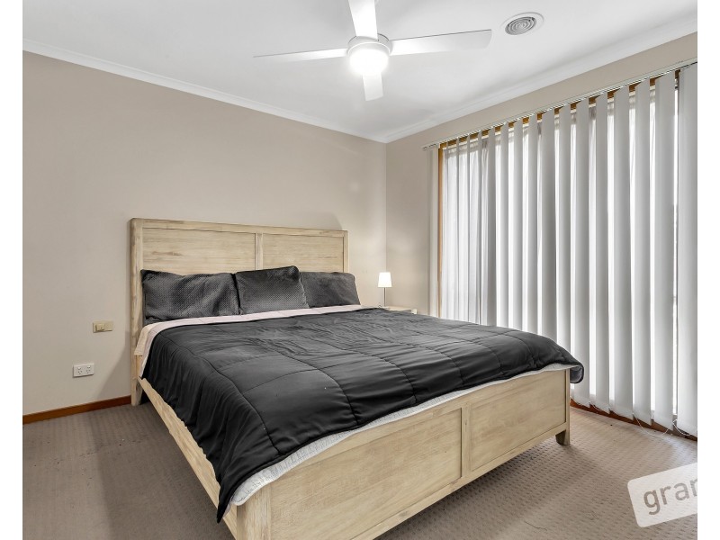 58 Courtenay Avenue, Cranbourne North VIC 3977