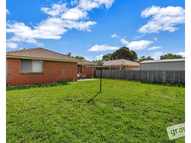58 Courtenay Avenue, Cranbourne North VIC 3977