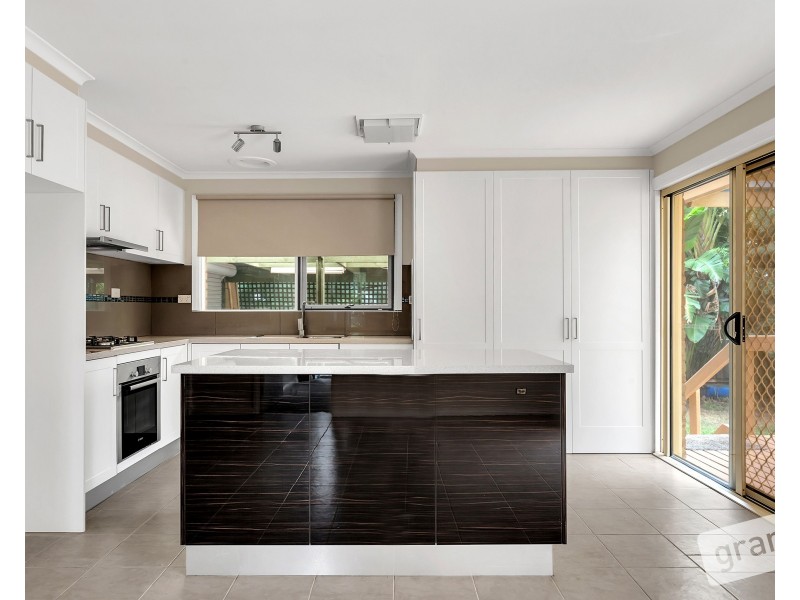 4 Beverly Court, Narre Warren VIC 3805