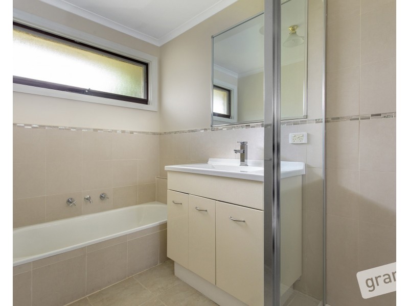 4 Beverly Court, Narre Warren VIC 3805