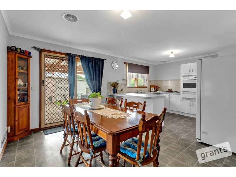 13 Tara Court, Hallam VIC 3803
