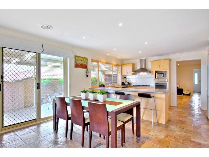 13 Kurrajong Road, Narre Warren VIC 3805