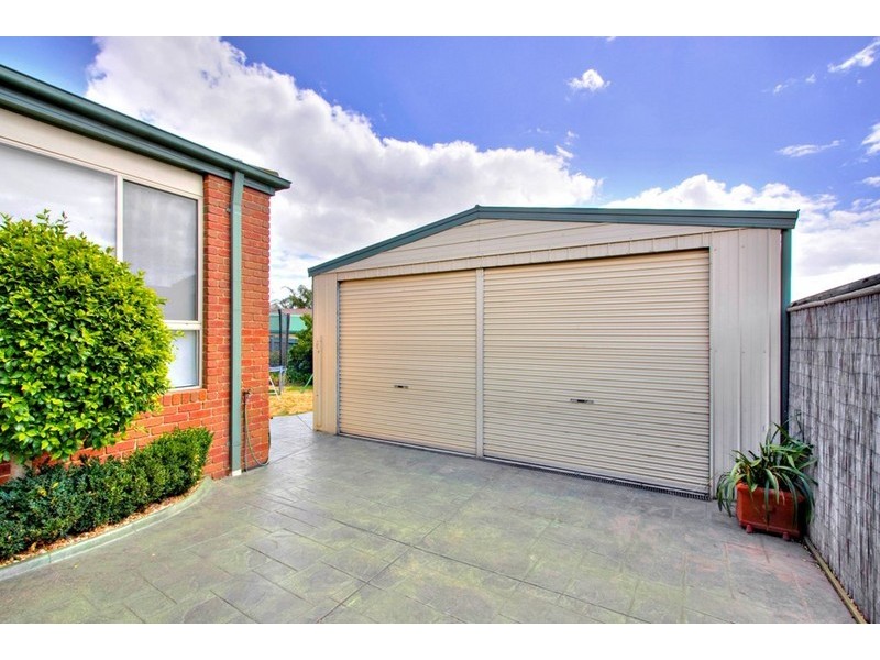 13 Kurrajong Road, Narre Warren VIC 3805