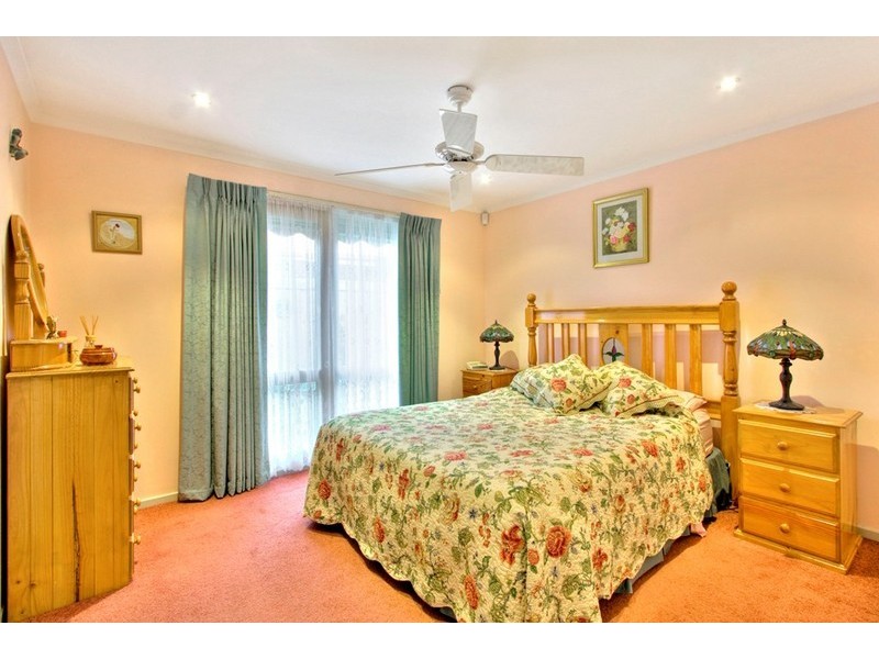 9 Kimberly Court, Berwick VIC 3806