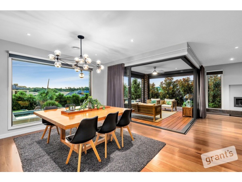 7 Ponds Way, Narre Warren North VIC 3804