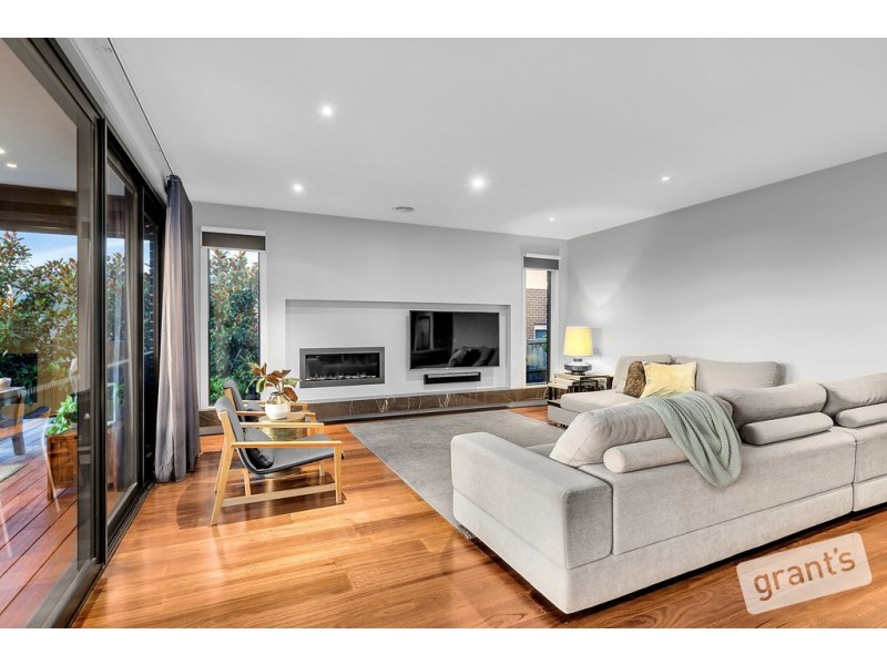 7 Ponds Way, Narre Warren North VIC 3804