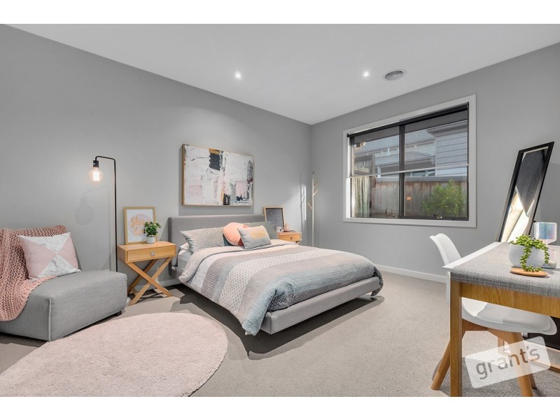 7 Ponds Way, Narre Warren North VIC 3804