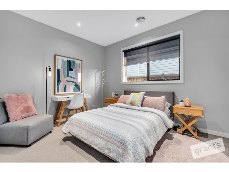 7 Ponds Way, Narre Warren North VIC 3804