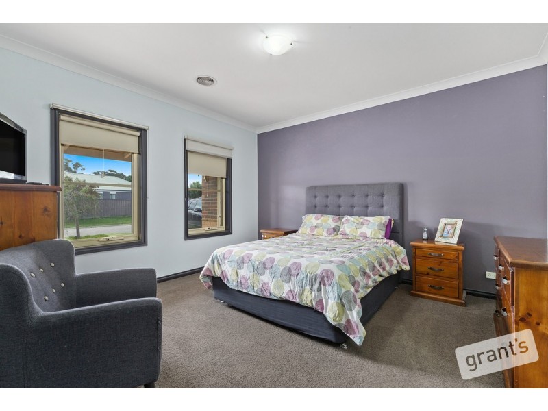 7 Federation Court, Pakenham VIC 3810