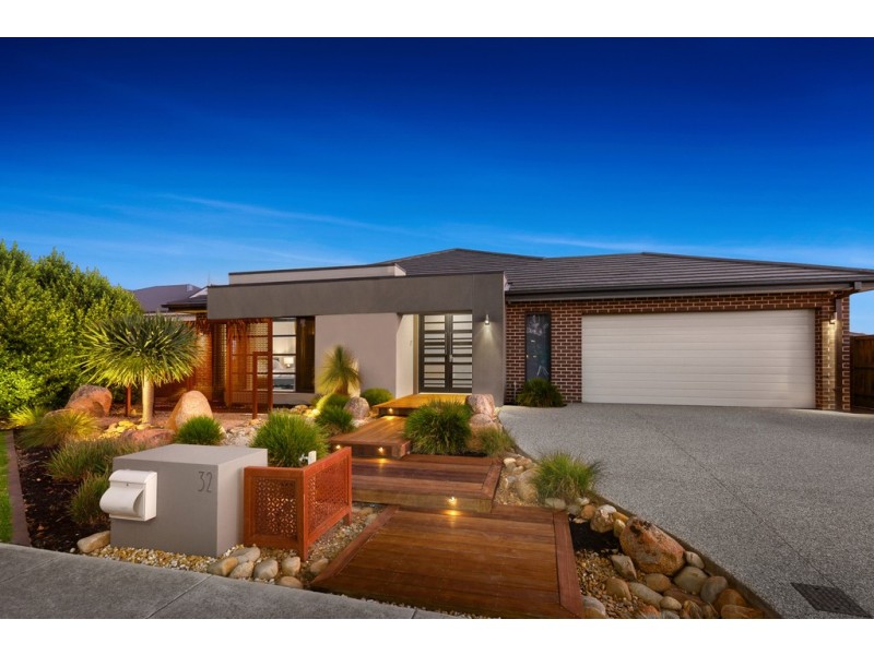 32 Ripplebrook Boulevard, Narre Warren North VIC 3804