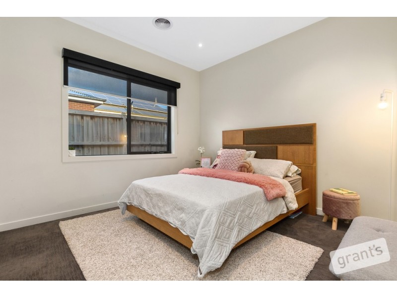 32 Ripplebrook Boulevard, Narre Warren North VIC 3804