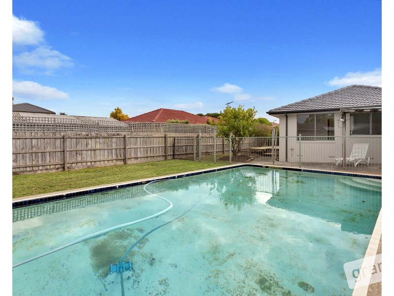 4 Trentwood Road, Narre Warren VIC 3805