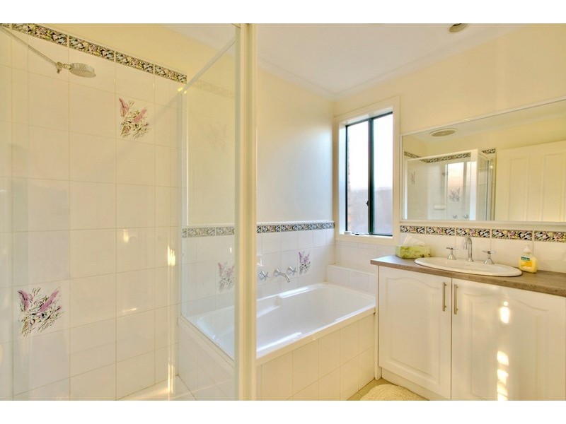 10 Norman Place, Narre Warren VIC 3805