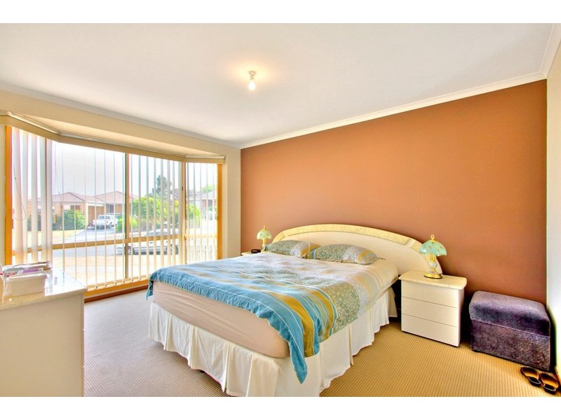 13 Henlow Rise, Hallam VIC 3803