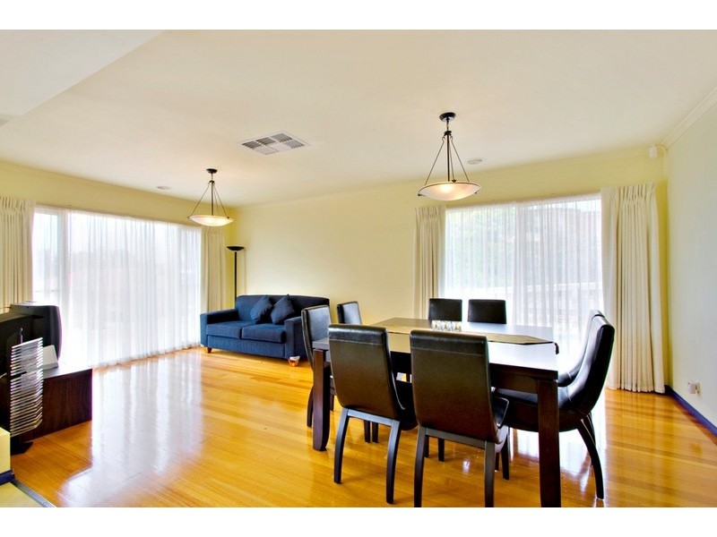 25 London Crescent, Narre Warren VIC 3805