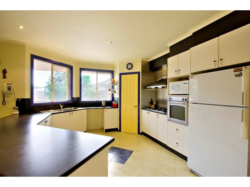 25 London Crescent, Narre Warren VIC 3805