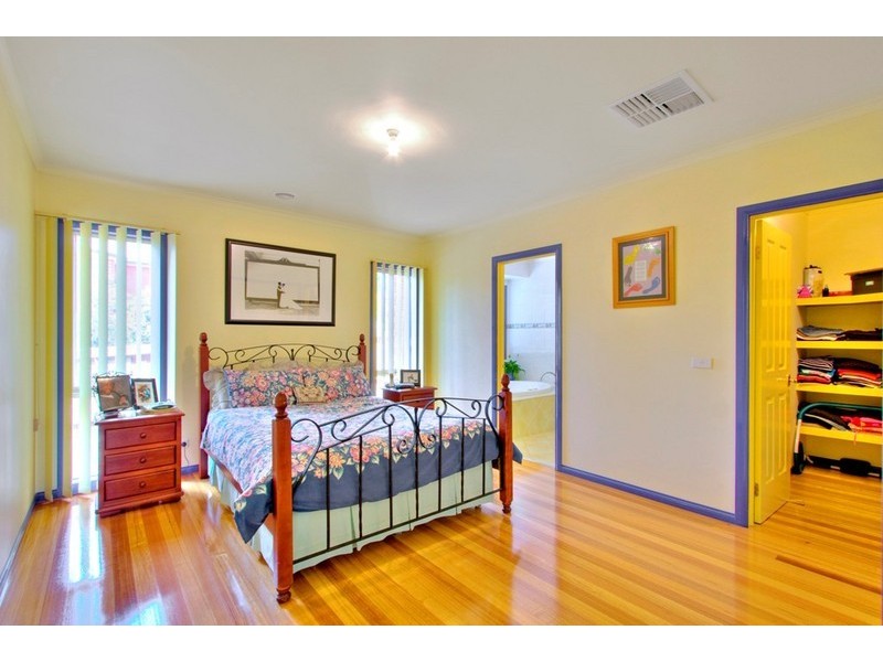 25 London Crescent, Narre Warren VIC 3805