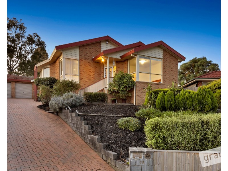 15 Rachael Court, Pakenham VIC 3810