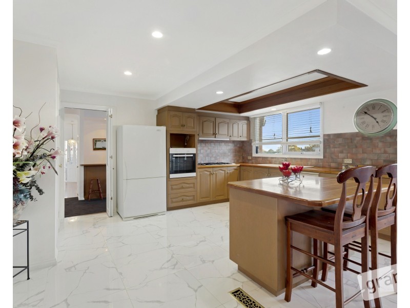 15 Rachael Court, Pakenham VIC 3810