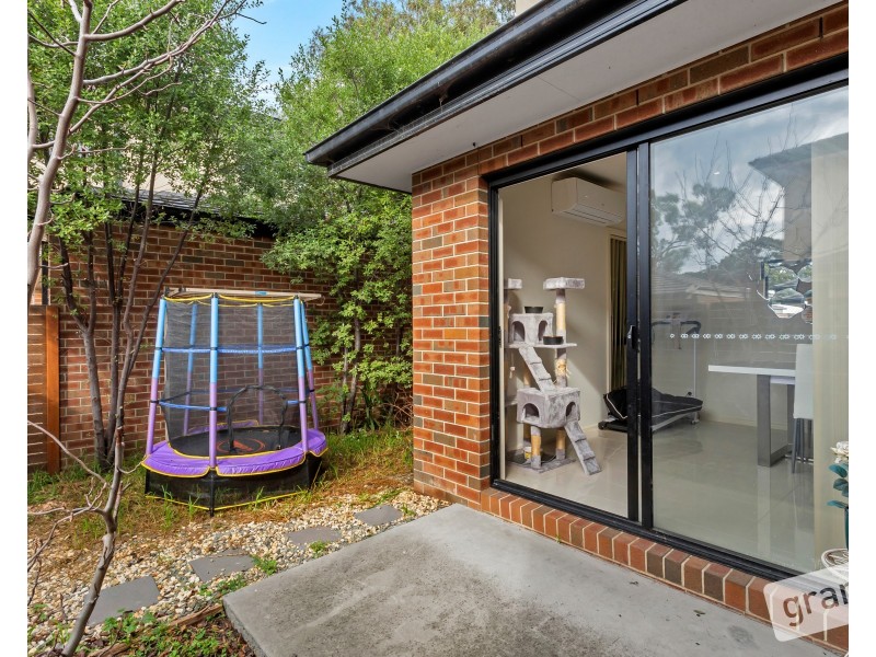 7/2-4 Edinburgh Drive, Beaconsfield VIC 3807