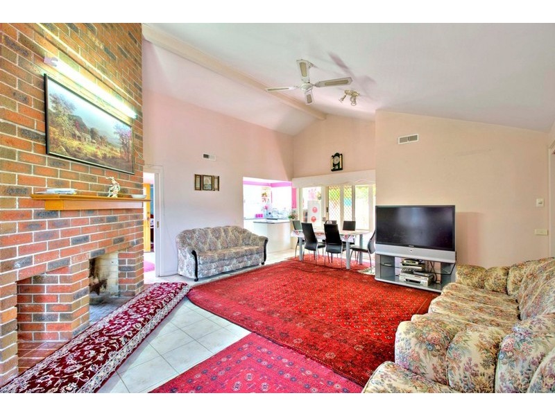 44 Tomasetti Crescent, Narre Warren VIC 3805