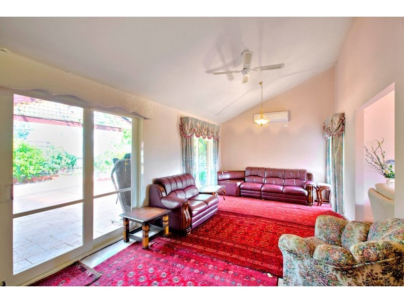 44 Tomasetti Crescent, Narre Warren VIC 3805