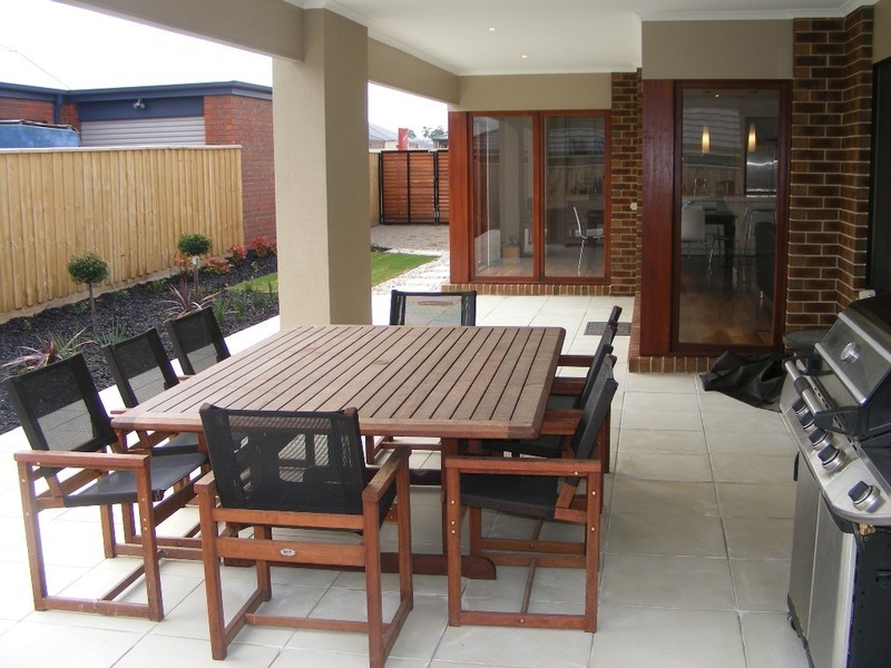 13 Bernly Boulevard, Berwick VIC 3806