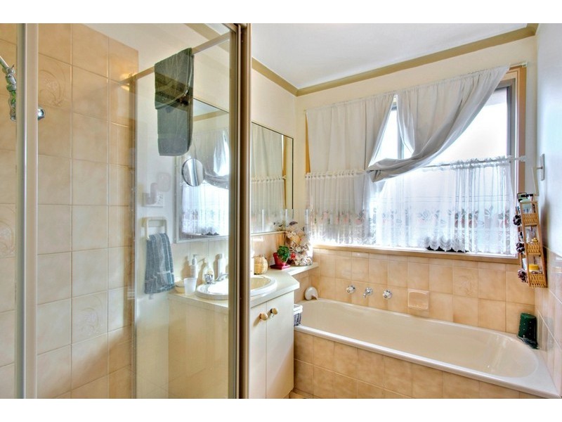 Unit 2/3 Eaton Place, Narre Warren VIC 3805