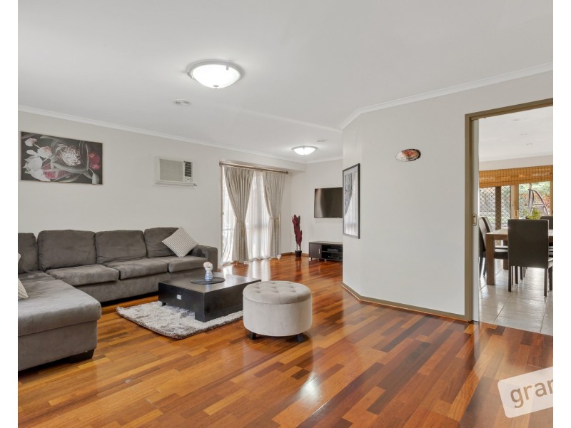 18 Pentland Drive, Narre Warren VIC 3805